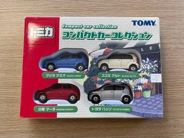 Tomy 1:64 - Modelauto (4) - Mazda Demio; Suzuki Alto; Nissan, Nieuw