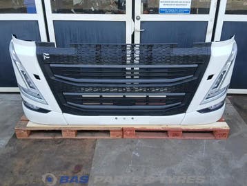 Bumper Volvo FH4B 84219217, Ophalen, Gebruikt, Volvo, Carrosserie en Plaatwerk
