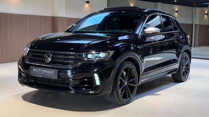 Zakelijke Lease |  Volkswagen T-Roc 2.0 TSI 4Motion R |Pano|, Auto's, Volkswagen, Dealer onderhouden, Lease, Zwart, Automaat, SUV of Terreinwagen
