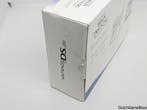 Nintendo DS Lite - Console - Brain Training Bundle - New & S, Spelcomputers en Games, Spelcomputers | Nintendo DS, Verzenden, Gebruikt