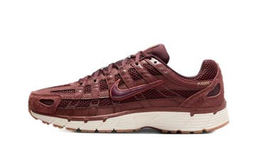 Nike P-6000 SE Dark Pony Metallic Gold, Kleding | Heren, Nieuw
