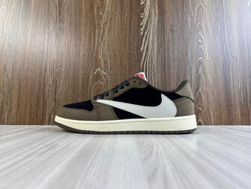 Jordan 1 Retro Low | OG SP Travis Scott, Bruin, Nieuw, Ophalen of Verzenden, Sneakers of Gympen