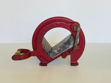 Raadvad - Ove Larsen - Broodsnijmachine - 294 - IJzer