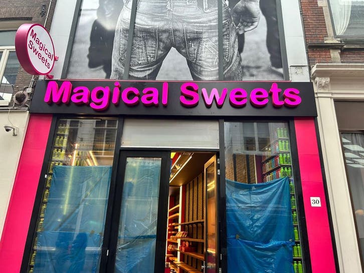 Lichtreclame - Doosletters - Gevelverlichting- NEON-Lichtbak, Diensten en Vakmensen, Aannemers, Garantie