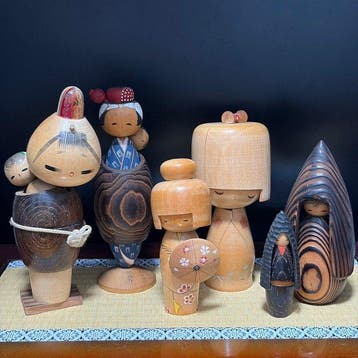 Verzamelingsset van 6 vintage Japanse sosaku-kokeshi-poppen