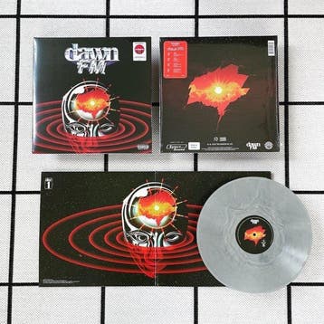 The Weeknd 2 LP Set  Dawn FM  - Exclusive Translucent, Nieuw in verpakking