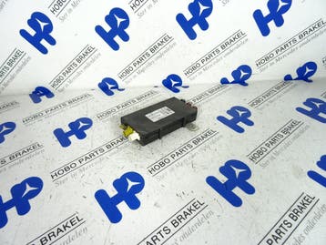 Antenne versterker A 169 820 0089, Ophalen of Verzenden, Gebruikt, Mercedes-Benz