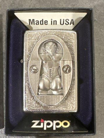 Zippo - Keyhole Emblem - Zonder minimumprijs - Aansteker -, Nieuw