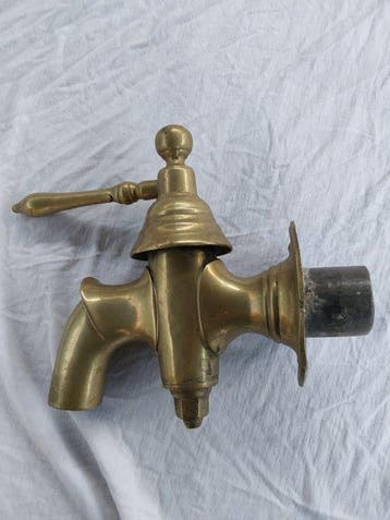 Industriële apparatuur - Nederland - Large bronze water tap