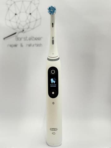 Oral B IO9 wit 1 jaar garantie!, Ophalen of Verzenden, Zo goed als nieuw, Tandenborstel