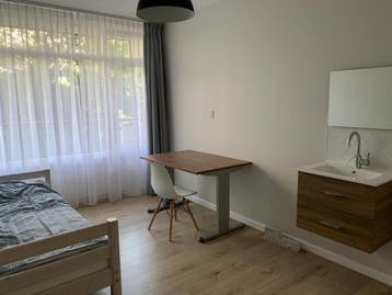 Kamer te huur in Capelle Aan Den IJssel - 14 m² - 1 kamer(s), Rotterdam