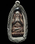 De Onkwetsbare Monnik - Grote Heilige Amulet Phra Pidta -