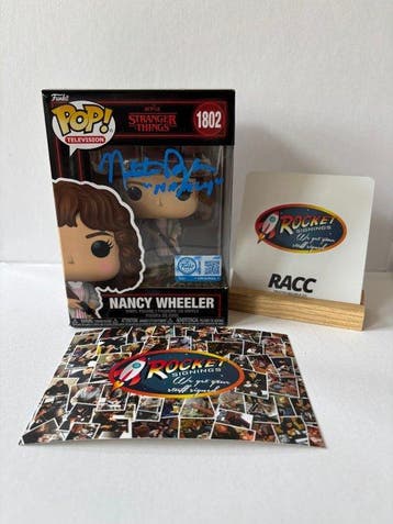 Stranger Things - signed by Natalia Dyer - Funko, Nieuw