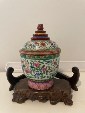 Vaas - Porselein - China - Qianlong (1736-1795) (Zonder