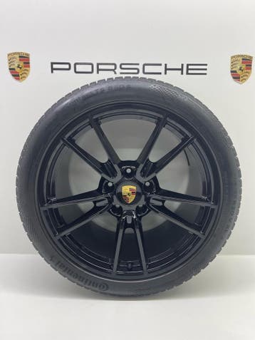 Porsche 992 ORIGINELE 19/20zwart met winterbanden (8-9 mm), Ophalen, Gebruikt, 295 mm, Banden en Velgen