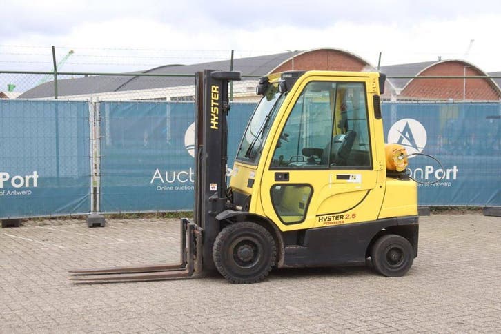 Veiling: Heftruck Hyster H2.5FT LPG 2350kg 4.9m 2011, Zakelijke goederen, Machines en Bouw | Heftrucks en Intern transport, Heftruck