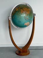 Terrestrial Globe - Paul Oestergaard - Columbus Duo