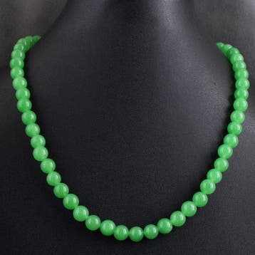 Zeer mooie ketting met handgemaakte kralen van robijn en