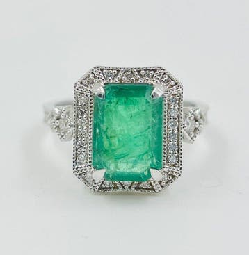 Ring - 14 karaat Witgoud - 5.22ct. tw. Smaragd - Diamant, Nieuw