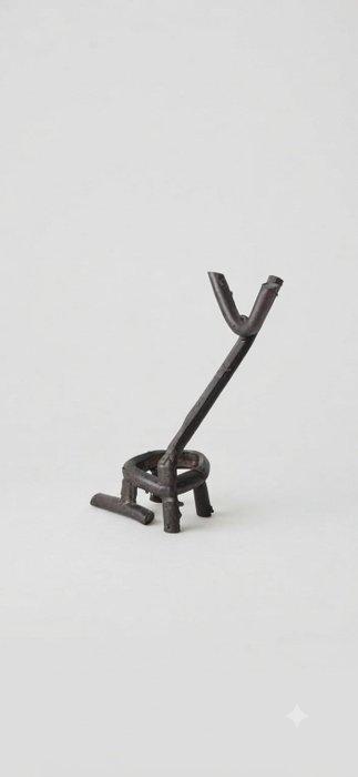 Ros Khavro (XX) - Bronze abstract sculpture