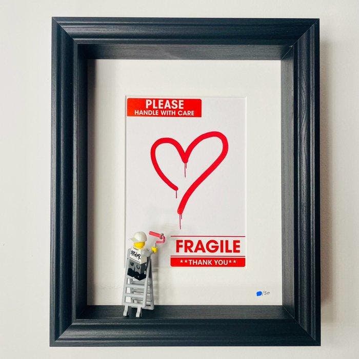 KRAM2 (1981) - HANDLE WITH CARE, Antiek en Kunst, Kunst | Designobjecten