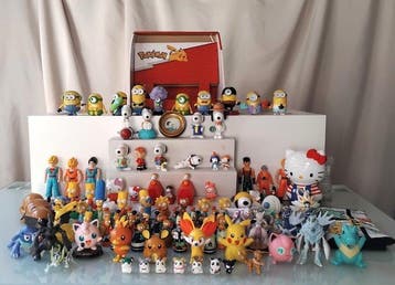 Collectie merkartikelen - Snoopy, Pokemon, Dragon Ball,, Antiek en Kunst