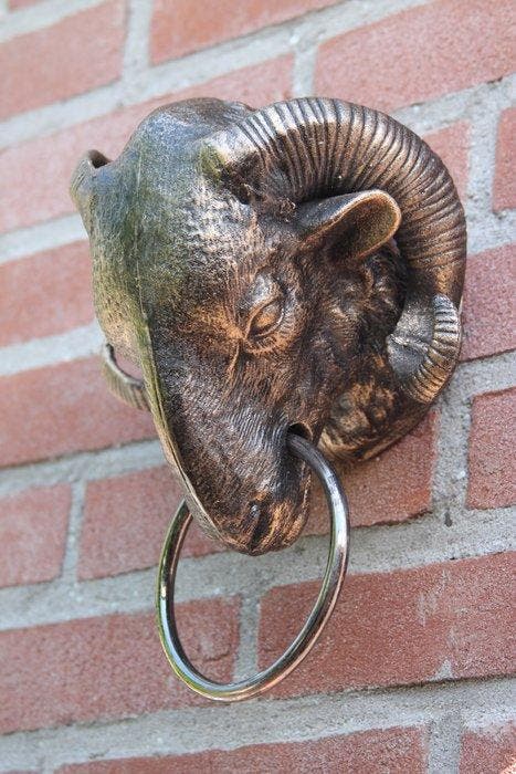 Beeld, ramskop voor binnen of buiten - 23 cm - gietijzer, Antiek en Kunst, Curiosa en Brocante