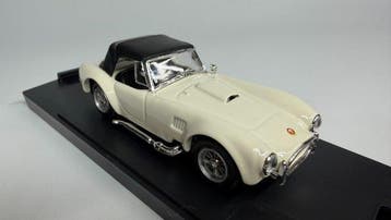 Bang 1:43 - Modelauto - AC Cobra, Nieuw