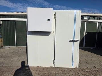 Koelcel 192 x 152 x 210 cm stekker klaar, Nieuw in verpakking, Koelen en Vriezen