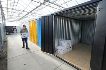 zakelijke garagebox huren Rotterdam? bel nu! Nu beschikbaar