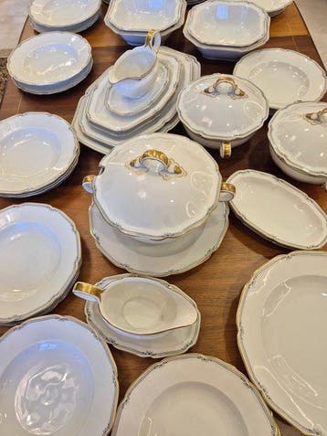 Hutschenreuther - Eetservies voor 12 (65) - Porselein -