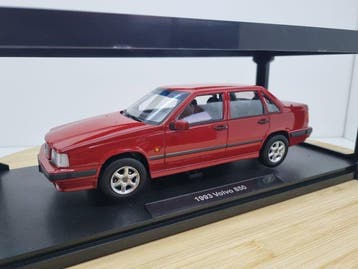 Triple9 Collection 1:18 - Modelauto - Volvo 850 Rood - 1993, Nieuw