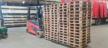 Houten pallet 1200x600x135 mm, gesloten dek en bodem,, Ophalen of Verzenden, Gebruikt, Overige typen