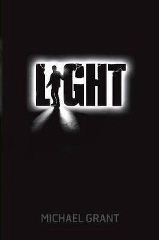 Light 9781405257589 Michael Grant, Boeken, Taal | Engels, Zo goed als nieuw, Verzenden