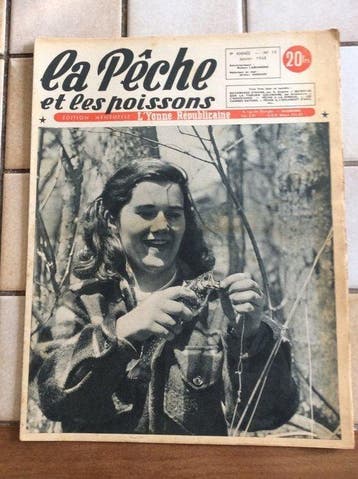 Lot with 46 French magazines about Hunting and fishing -