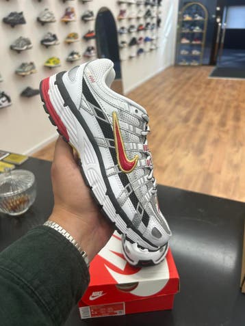 Nike P-6000 Bowerman Series Nieuw EU 36 / 36.5 Origineel, Kleding | Dames, Schoenen, Nike , Overige kleuren, Nieuw, Ophalen of Verzenden