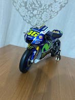 Altaya, yamaha 1:4 - Model motorfiets - Yamaha YZR-M1 - VR46, Nieuw