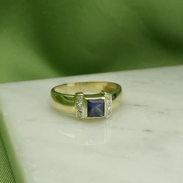 Gouden ring met saffier en diamanten, Gebruikt, Ophalen of Verzenden, 17 tot 18, Met edelsteen