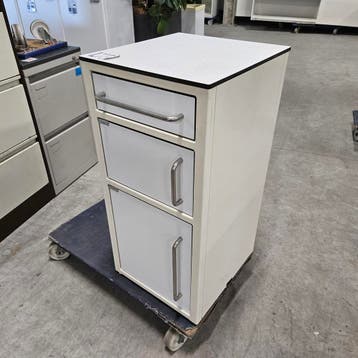 Witte stalen kast 2-zijdig te gebruiken - 82x40x43 cm, Ophalen of Verzenden, Nieuw