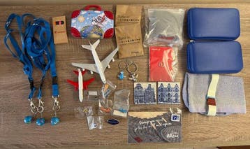 Collection of aviation memorabilia - Memorabilia van, Antiek en Kunst