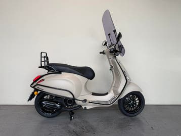 Vespa Sprint Snor 25 km/h, BWJ 2022, Desert Storm, Gebruikt, Ophalen of Verzenden, Benzine, Maximaal 25 km/u