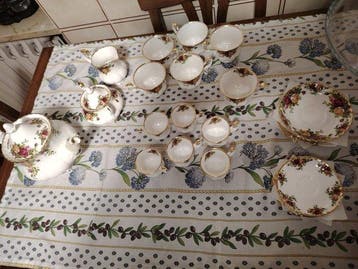 Royal Albert - Koffie- en theeservies (27) - Fijn porselein, Antiek en Kunst