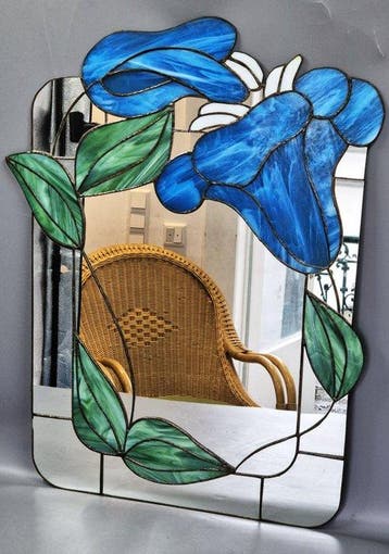 Wandspiegel Tiffany Stil mit Blauen Blüten – Buntglas