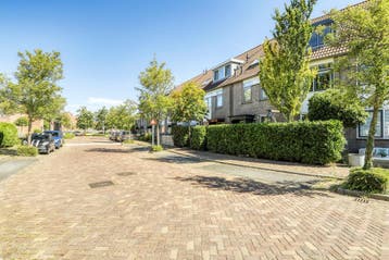 Huis te huur aan Nienhuis Ruijskade in Muiderberg, Tussenwoning, Noord-Holland
