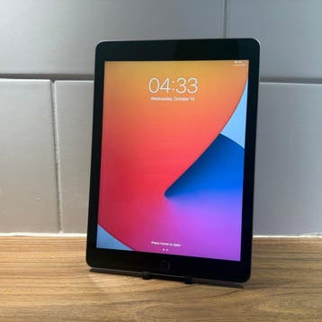 Apple iPad (5th Generation) 128GB Wifi - Mobiele telefoon, Nieuw