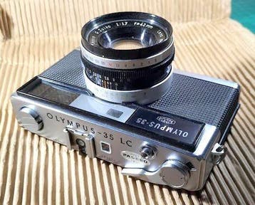 Olympus 35 LC 35mm Camera - G.Zuiko 42mm f/1.7 Lens ->, Nieuw