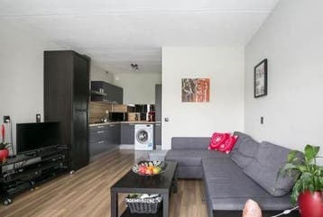 Te Huur Studio Vondelstraat In Amsterdam, Huizen en Kamers, 20 tot 35 m², Amsterdam