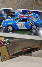 Bburago, Gold collection 1:16 - Model sportwagen - Renault, Nieuw