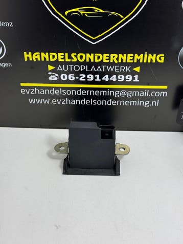 VW Polo V 6R bj.2011 Slotmechaniek achterklep 2009 tot 2014, Gebruikt, Achter, Volkswagen, Achterklep