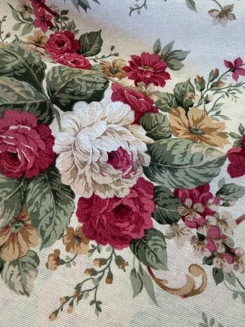 Decoratieve stof met een romantische en klassieke allure en